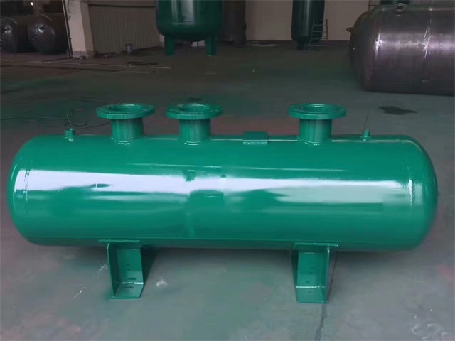 会理会理会理蒸汽分气缸1.jpeg